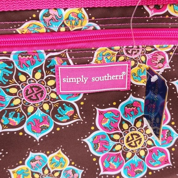 Brand new Simply Southern duffel bag! - Picture 4 of 4